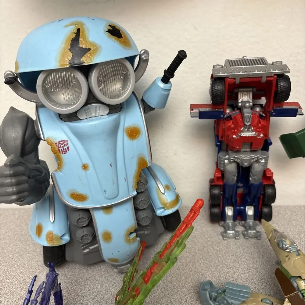 Transformers Lot of Incomplete Figures For Parts Pieces - As Is lot